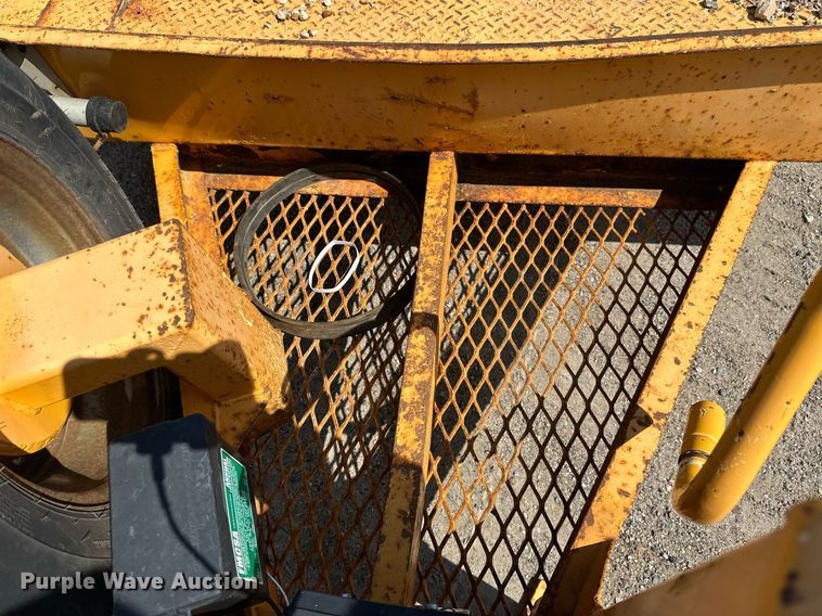 image for item EB2917 1994 Felling FT-12 equipment trailer