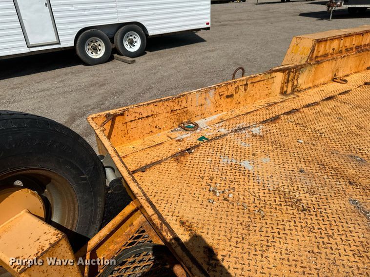 image for item EB2917 1994 Felling FT-12 equipment trailer