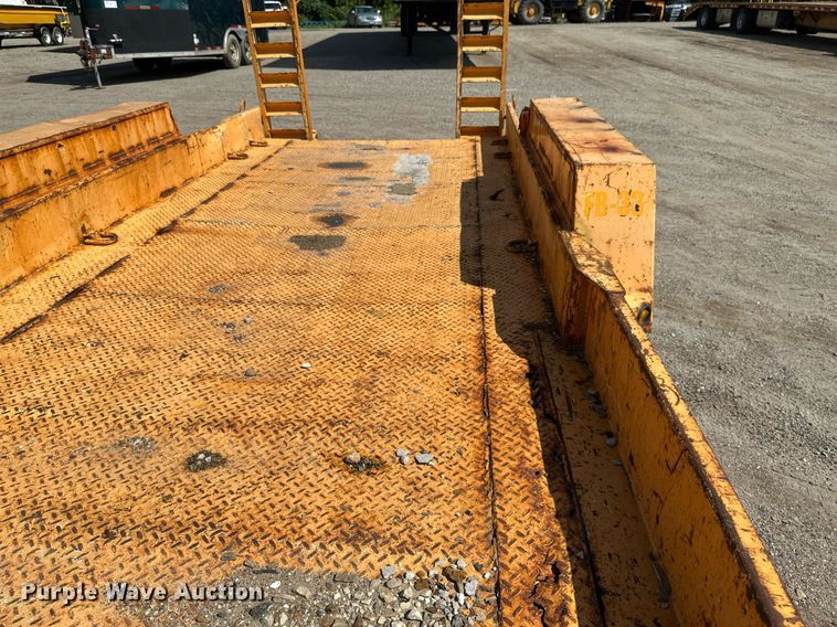 image for item EB2917 1994 Felling FT-12 equipment trailer