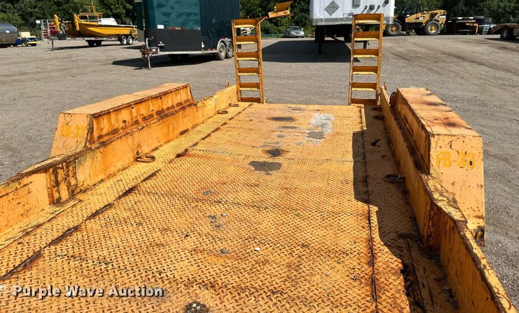 image for item EB2917 1994 Felling FT-12 equipment trailer