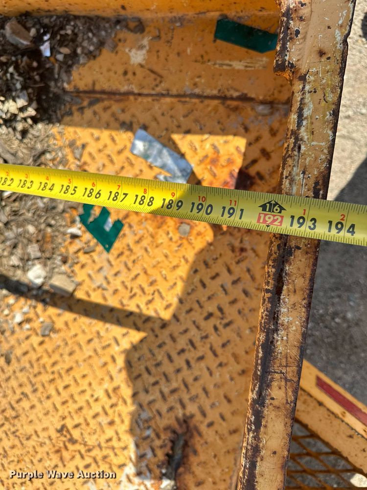 image for item EB2917 1994 Felling FT-12 equipment trailer