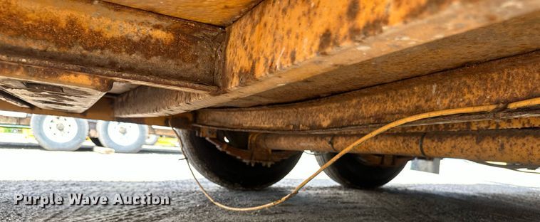 image for item EB2917 1994 Felling FT-12 equipment trailer