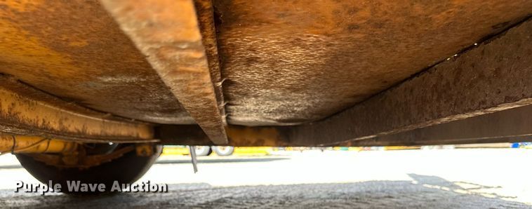 image for item EB2917 1994 Felling FT-12 equipment trailer