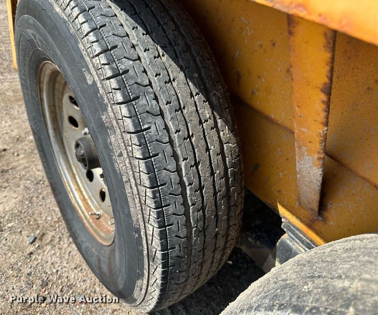 image for item EB2917 1994 Felling FT-12 equipment trailer