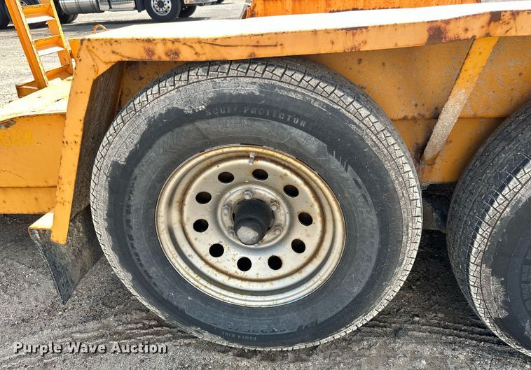 image for item EB2917 1994 Felling FT-12 equipment trailer