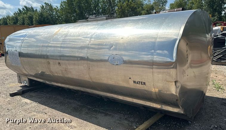 image for item EB2920 0 Water tank bed