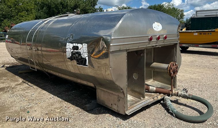 image for item EB2920 0 Water tank bed