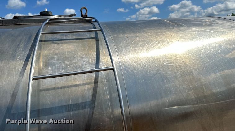 image for item EB2920 0 Water tank bed