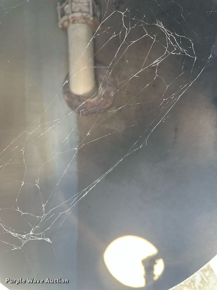 image for item EB2920 0 Water tank bed