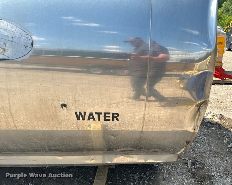 image for item EB2920 0 Water tank bed