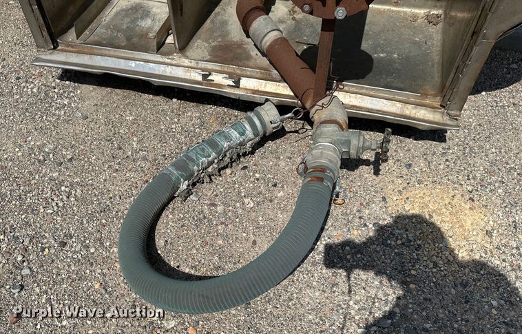 image for item EB2920 0 Water tank bed