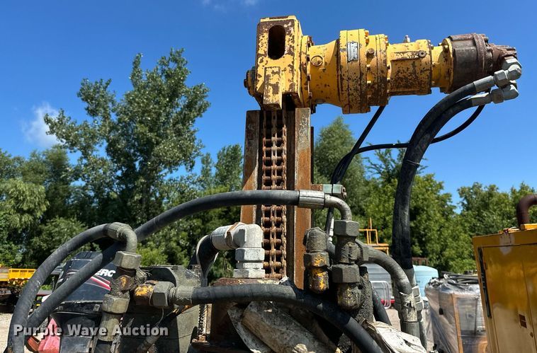 image for item EB2922 Klemm MR701 drilling machine