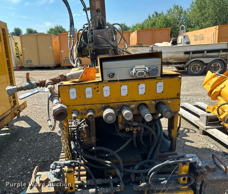 image for item EB2922 Klemm MR701 drilling machine