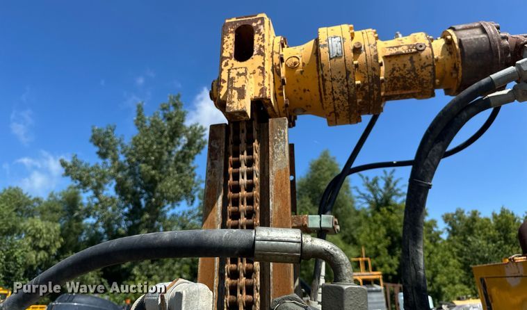 image for item EB2922 Klemm MR701 drilling machine