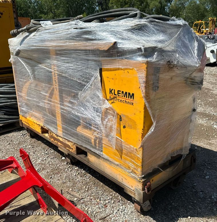 image for item EB2922 Klemm MR701 drilling machine