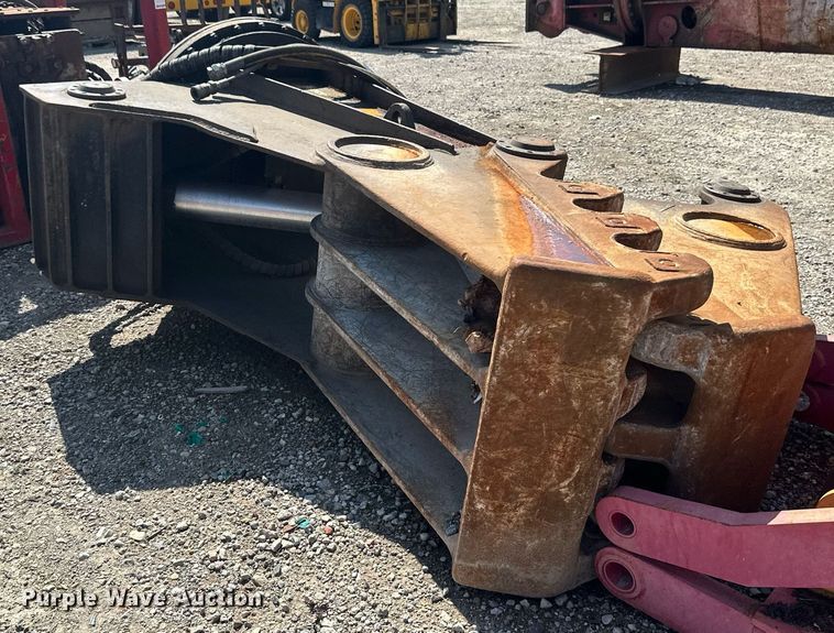 image for item EB2931 Caterpillar P28 pulverizer