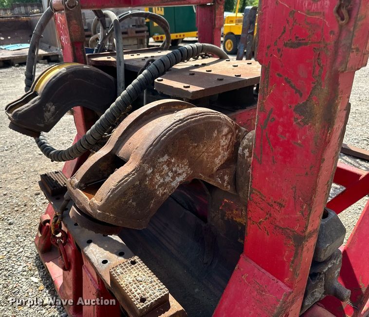 image for item EB2932 Movax SP100 vibrator pile driver