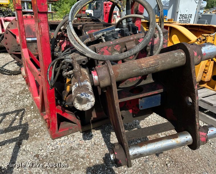 image for item EB2932 Movax SP100 vibrator pile driver