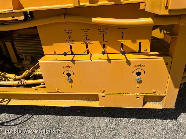 image for item EB2939 1997 Powerscreen 620 trommel screen