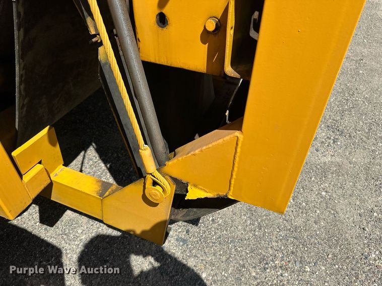 image for item EB2939 1997 Powerscreen 620 trommel screen