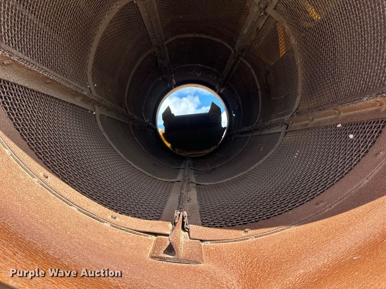 image for item EB2939 1997 Powerscreen 620 trommel screen