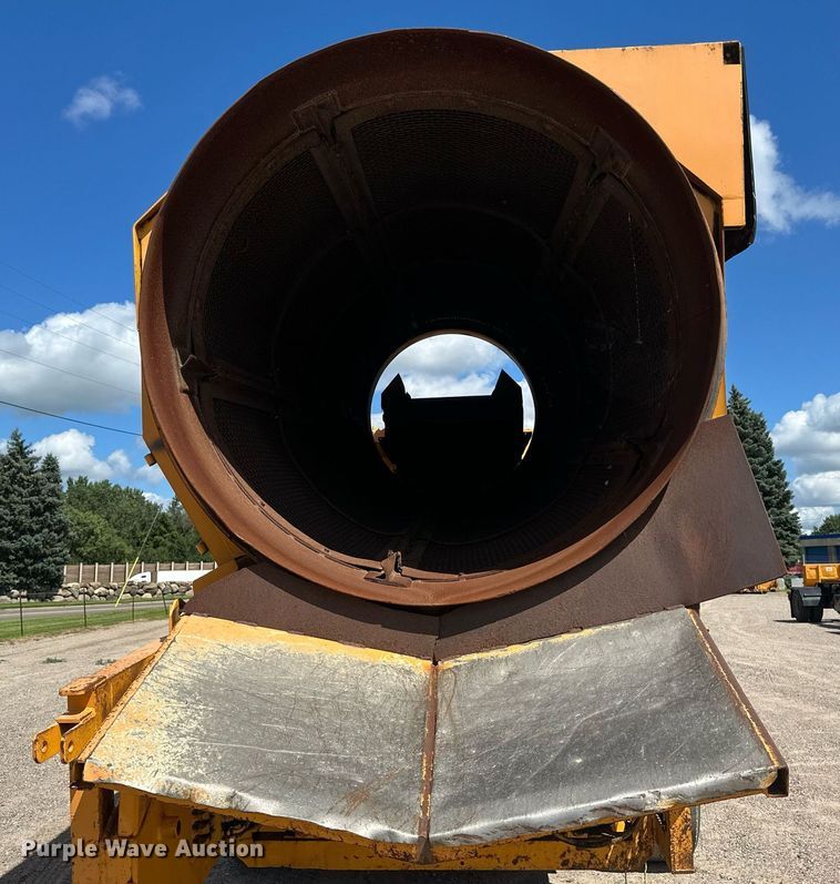 image for item EB2939 1997 Powerscreen 620 trommel screen