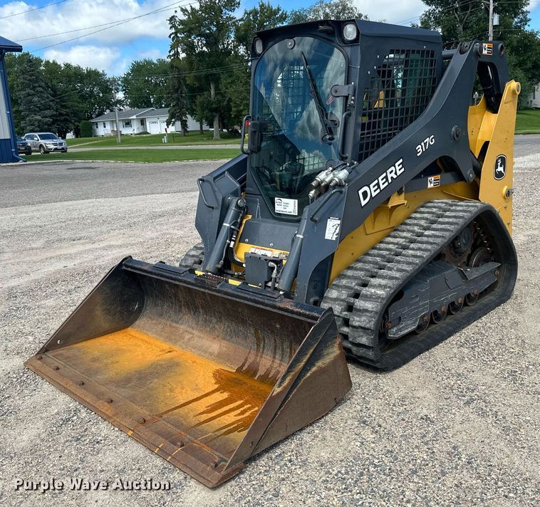 2019 John Deere 317G