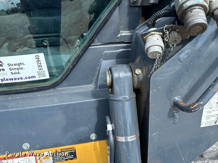 image for item EB2940 2019 John Deere 317G tracked skid steer loader