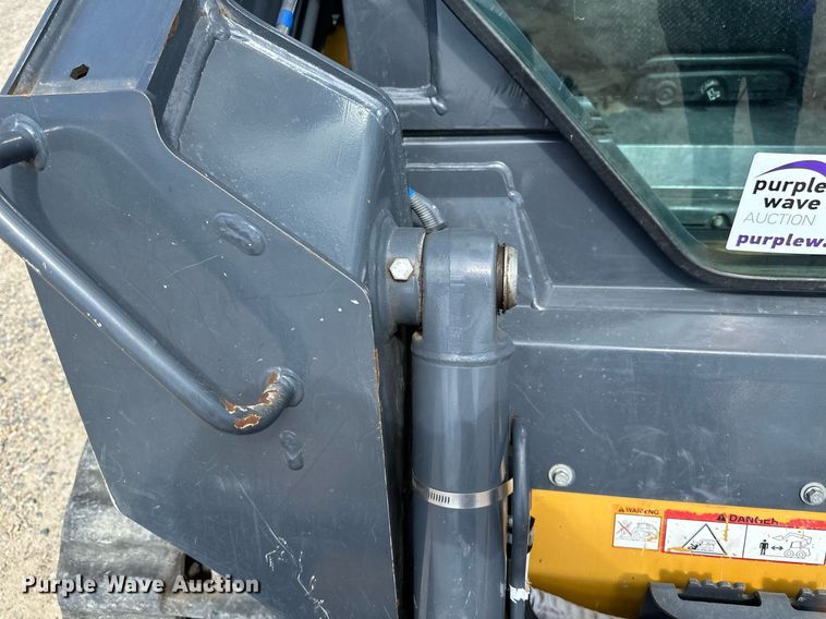 image for item EB2940 2019 John Deere 317G tracked skid steer loader