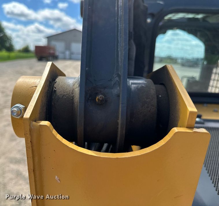 image for item EB2940 2019 John Deere 317G tracked skid steer loader