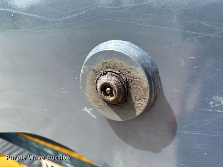 image for item EB2940 2019 John Deere 317G tracked skid steer loader