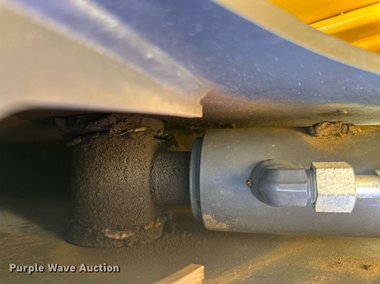 image for item EB2940 2019 John Deere 317G tracked skid steer loader