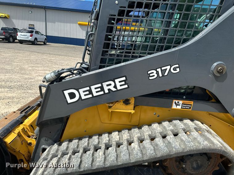 image for item EB2940 2019 John Deere 317G tracked skid steer loader