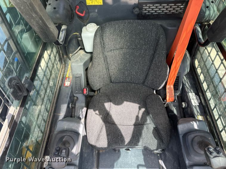 image for item EB2940 2019 John Deere 317G tracked skid steer loader