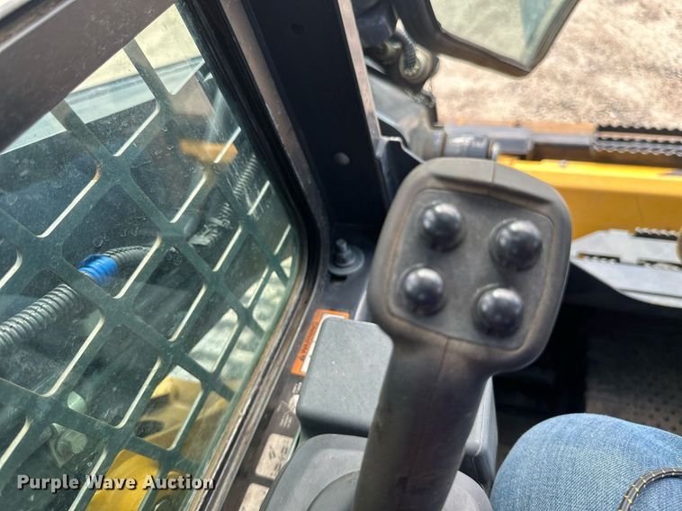 image for item EB2940 2019 John Deere 317G tracked skid steer loader