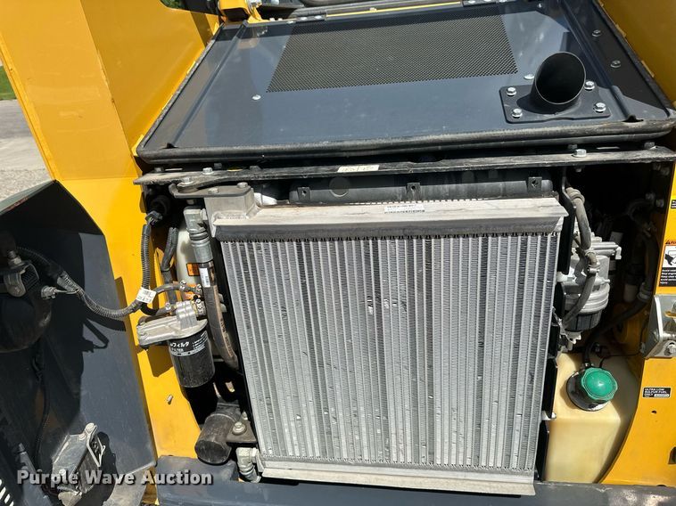 image for item EB2940 2019 John Deere 317G tracked skid steer loader