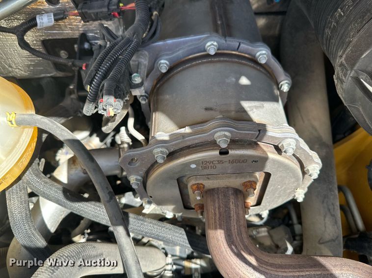 image for item EB2940 2019 John Deere 317G tracked skid steer loader