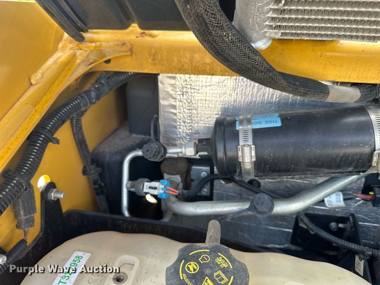 image for item EB2940 2019 John Deere 317G tracked skid steer loader