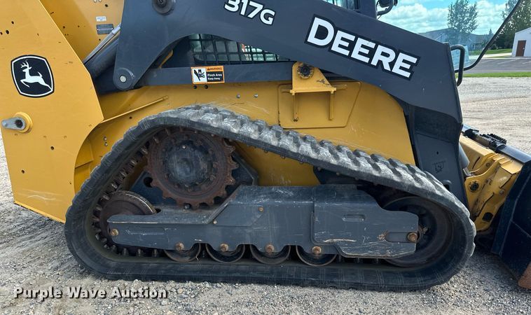 image for item EB2940 2019 John Deere 317G tracked skid steer loader