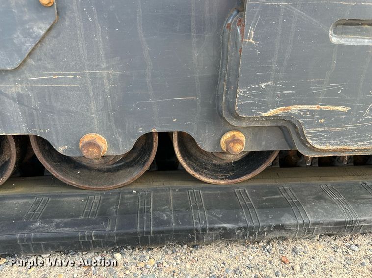 image for item EB2940 2019 John Deere 317G tracked skid steer loader