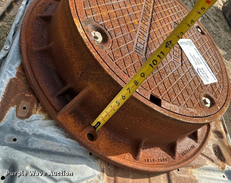 image for item EB2944 Neenah foundry man hole cover