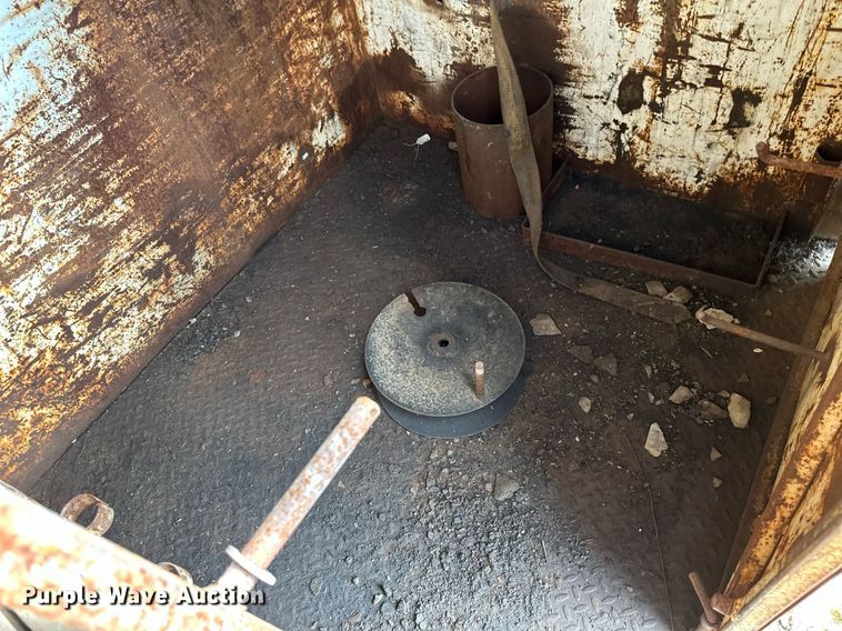 image for item EB2957 Toolbox