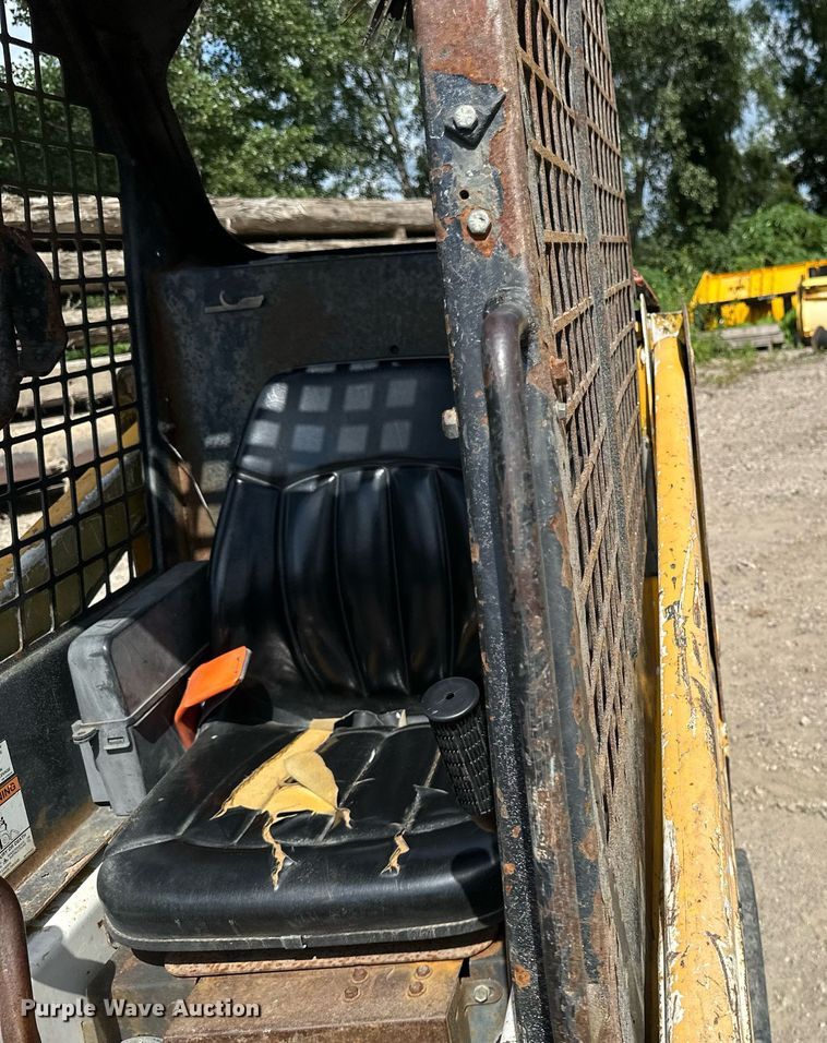 image for item EB2958 2006 Bobcat 463 skid steer loader