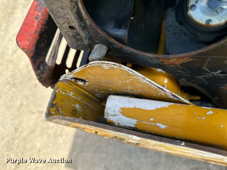 image for item EB2958 2006 Bobcat 463 skid steer loader