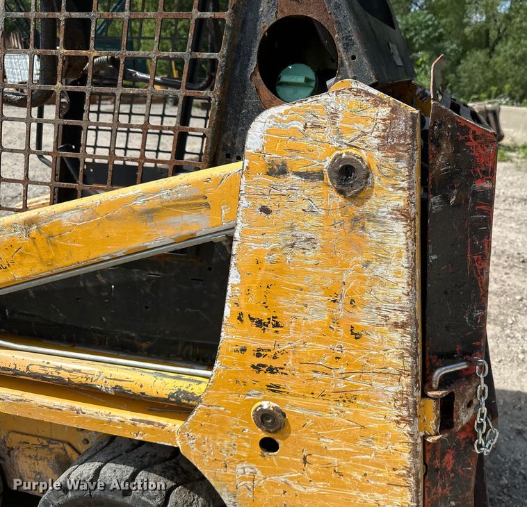 image for item EB2958 2006 Bobcat 463 skid steer loader