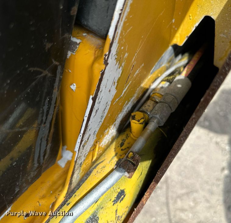 image for item EB2958 2006 Bobcat 463 skid steer loader