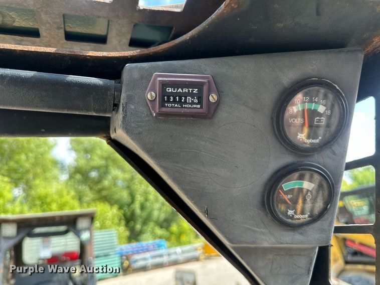 image for item EB2958 2006 Bobcat 463 skid steer loader