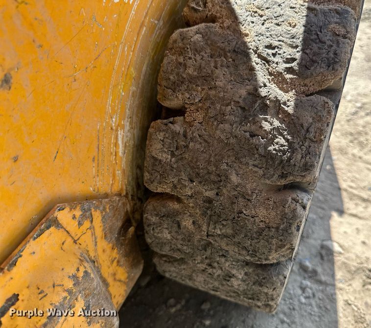 image for item EB2958 2006 Bobcat 463 skid steer loader