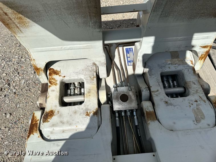 image for item EB2959 Cascade forklift clamp