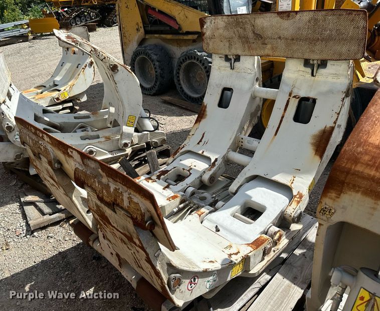 image for item EB2960 Cascade forklift clamp